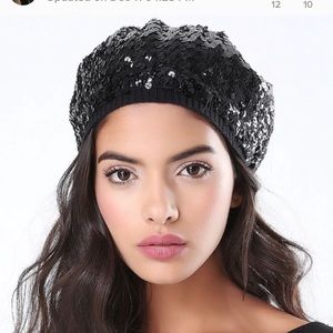 Dazzling Bebe hat !